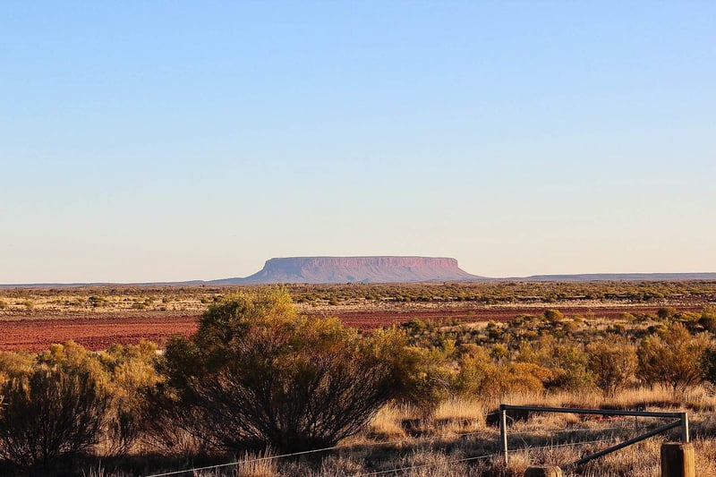 Longitude 131°, Australia